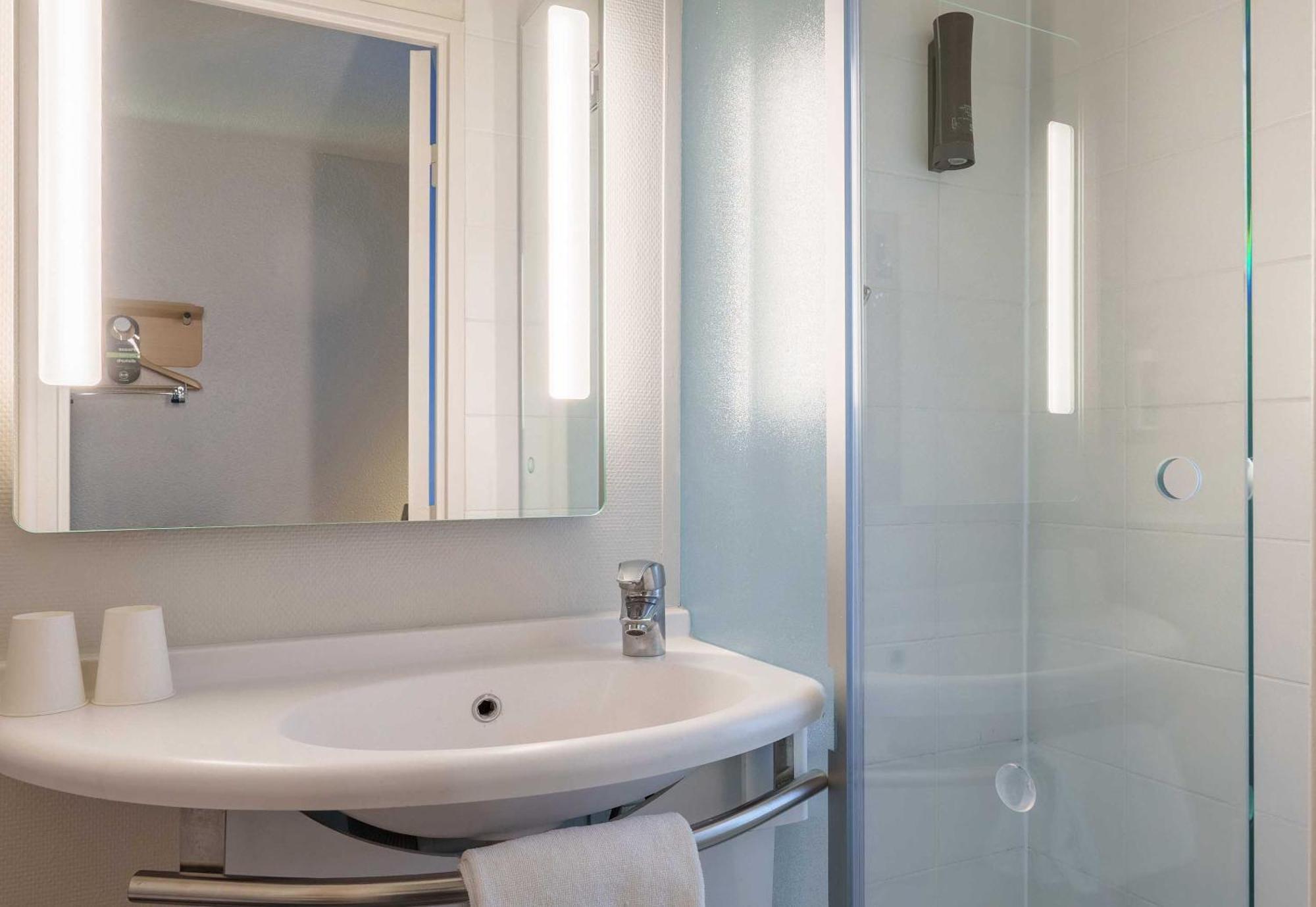B&B Hotel Troyes Centre ภายนอก รูปภาพ