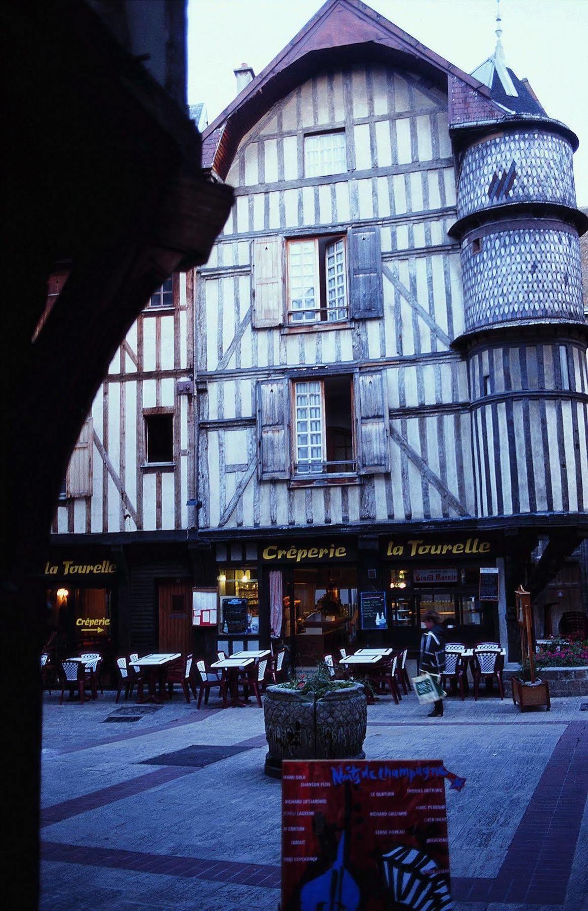 B&B Hotel Troyes Centre ภายนอก รูปภาพ